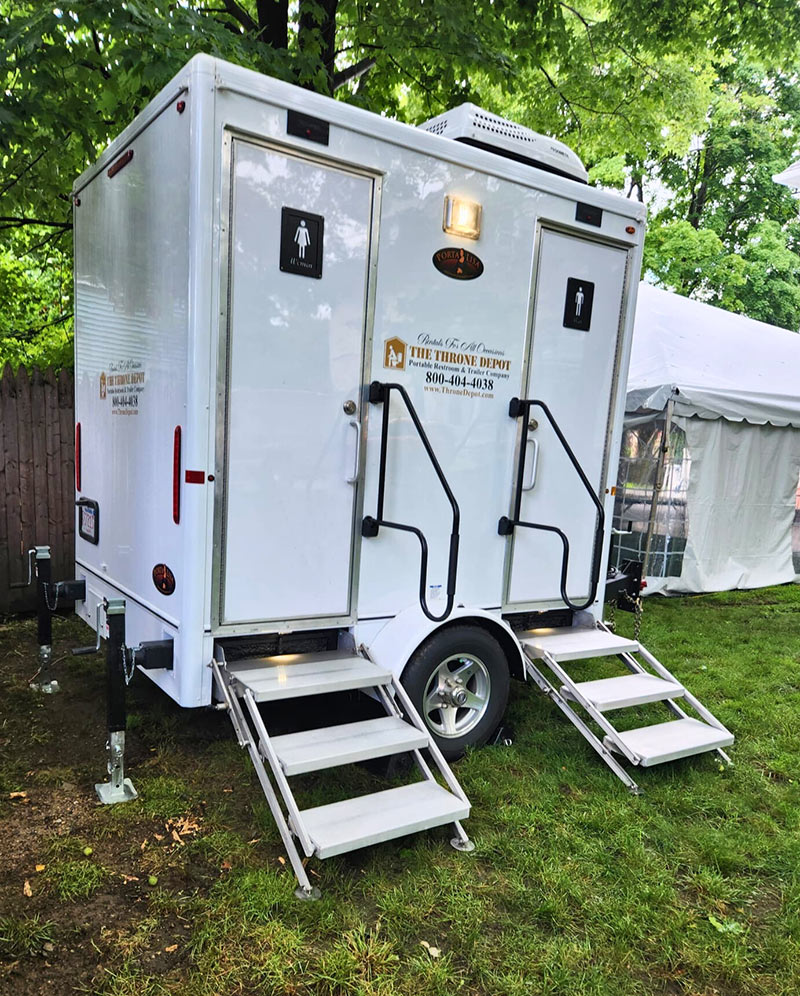 14 Benefits Of Renting Luxury Restroom Trailers For Your Weddings