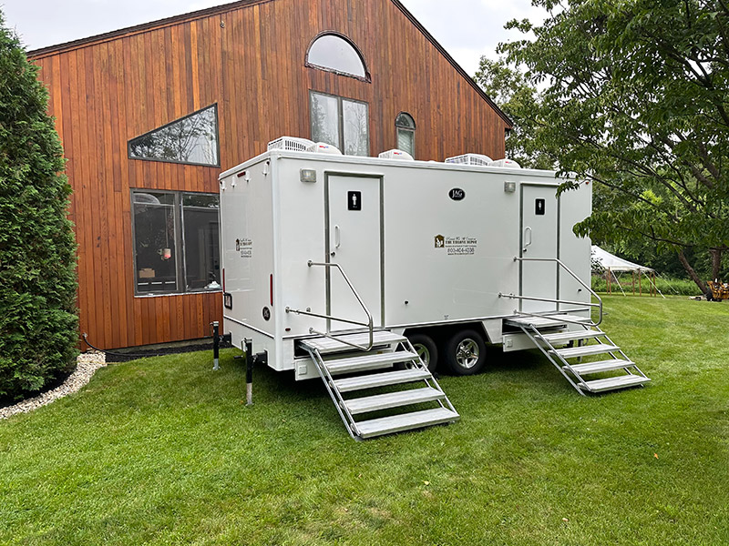 throne depot wedding trailer